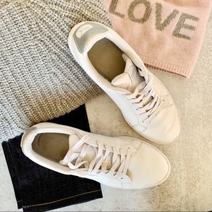 White/Slvr Puma Smash Perf. Sneakers Puma
6.5/US 9